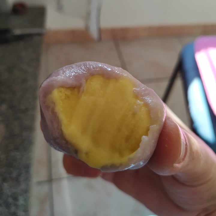 photo of Little Moons Passionfruit and Mango Mochi shared by @gattopachanga1 on  07 Aug 2023 - review