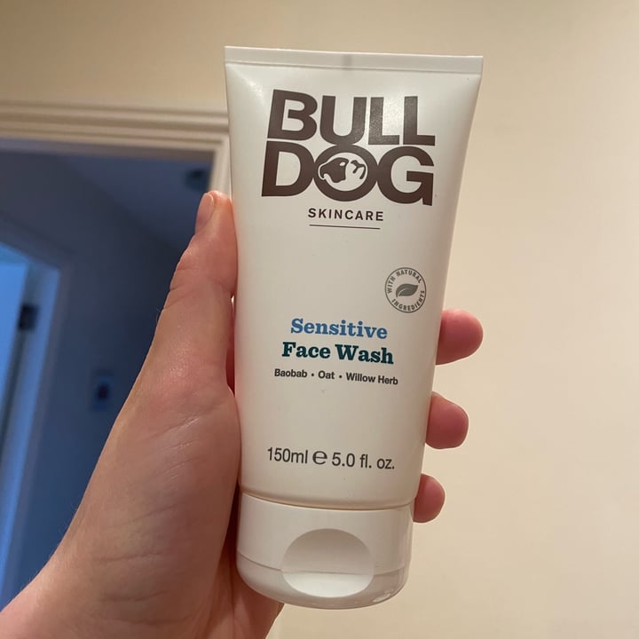 photo of Bulldog Sensitive Face Wash shared by @mariadesantis on  06 May 2023 - review