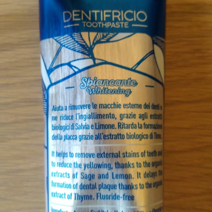 photo of Officina naturae Gel dentifricio menta shared by @manoveg on  03 Aug 2023 - review