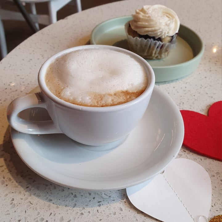 photo of Petunia's Pies & Pastries cappuccino shared by @anistavrou on  27 Feb 2023 - review