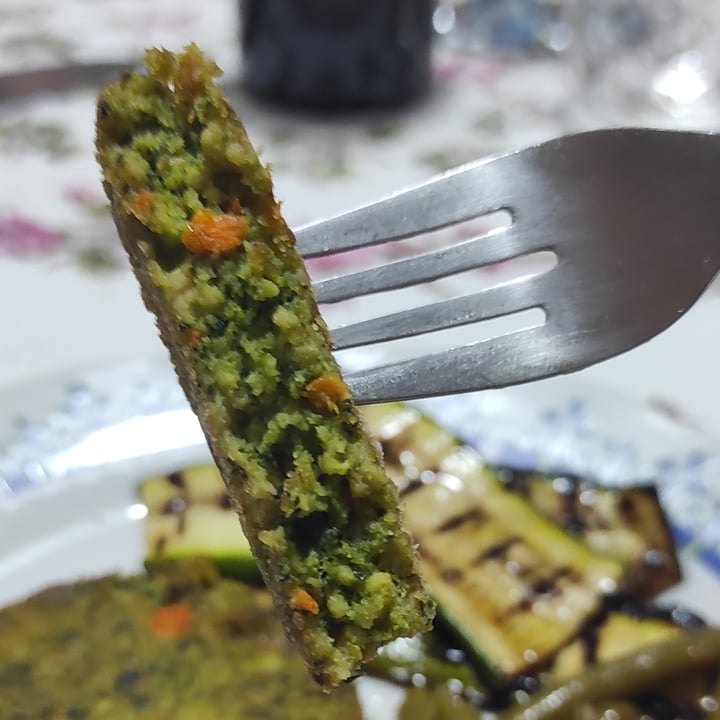 photo of Verso Natura Conad Veg Burger vegetale agli spinaci biologico shared by @edvige83 on  13 Jun 2023 - review