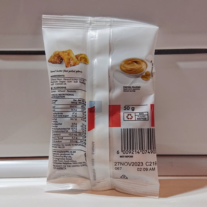photo of Woolworths Food Pretzel Snack Peanut Butter Filled Pretzel Pillows shared by @anne13 on  16 Jun 2023 - review