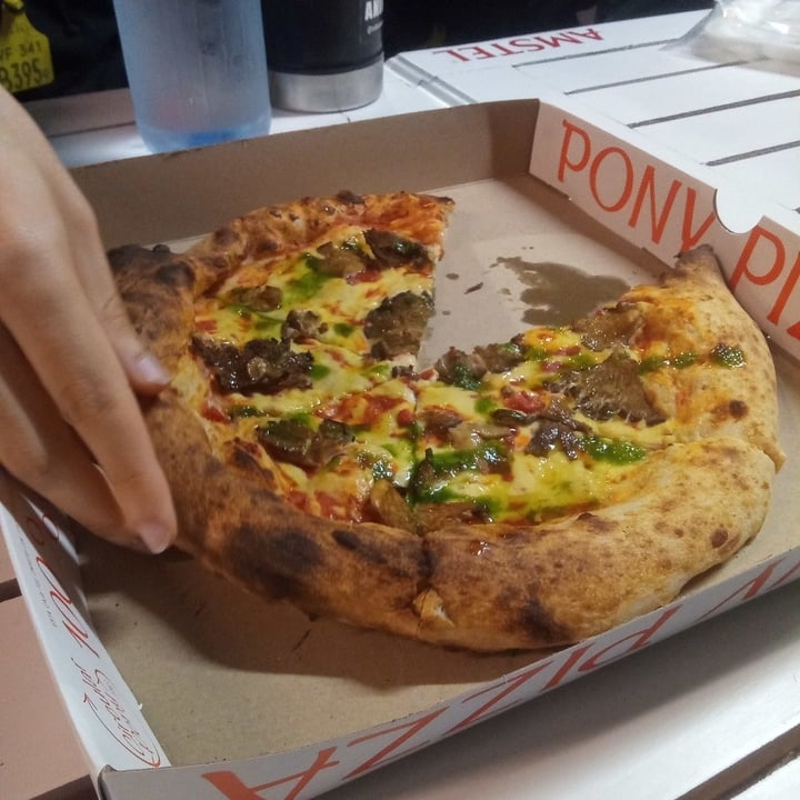 photo of PONY PIZZA Belgrano Pizza Fungi shared by @anna-del-rio on  06 May 2023 - review