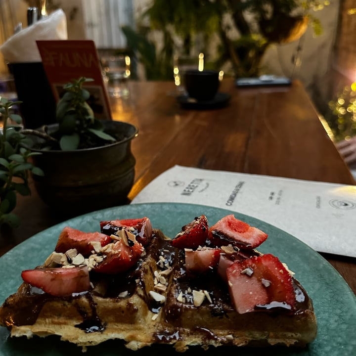 photo of Neretta Café & Gelato Waffle Cardinale (De Masa Vegana) shared by @berryveganplanet on  24 Dec 2022 - review