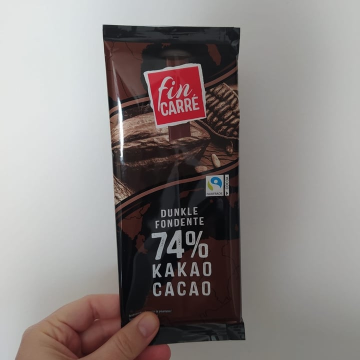 photo of Fin Carré 75% cioccolato fondente shared by @deliaveg on  31 Jan 2023 - review