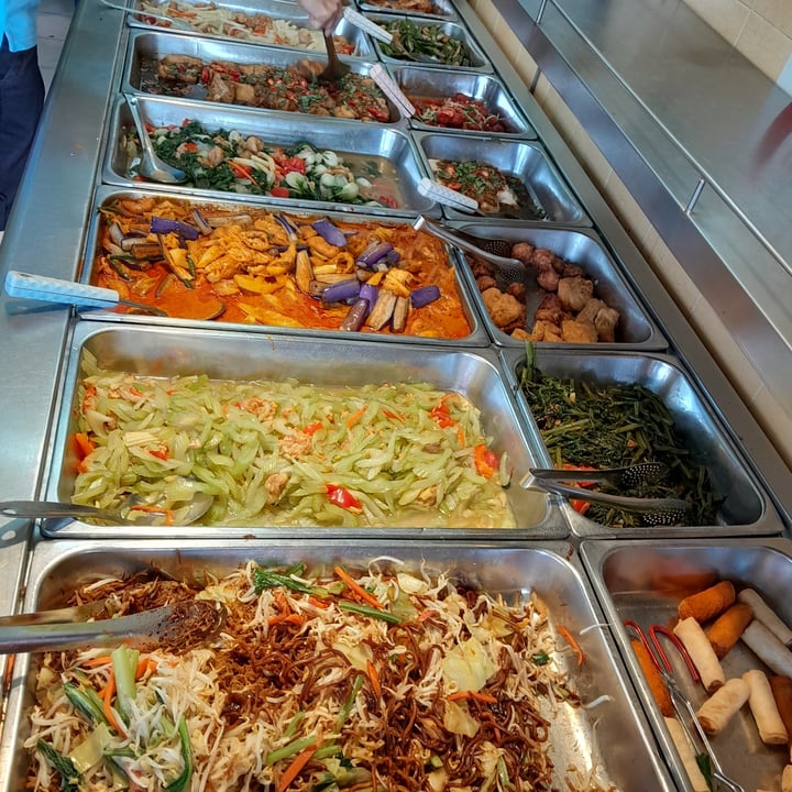 photo of 新生素食品馆 San Sann Vegetarian (Kuchai Lama) Mixed Rice Vegetarian shared by @lvchang84 on  05 Apr 2023 - review
