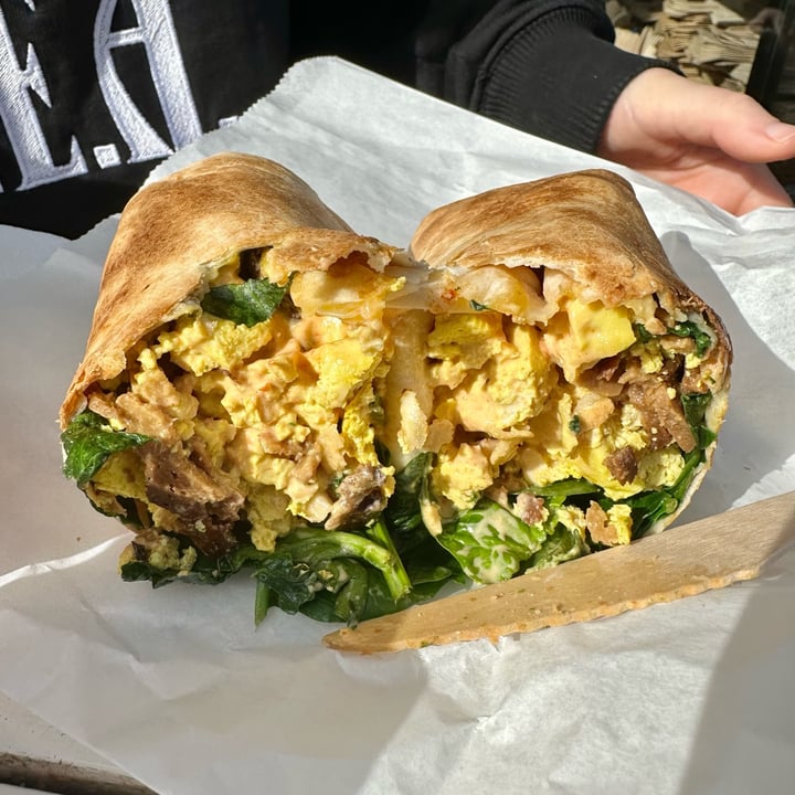 photo of It's a Trap Tofu Scramble & Seitan Wrap shared by @earthlinged on  04 May 2023 - review