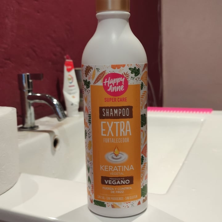 photo of Happy Anne Shampoo de keratina vegetal shared by @flaviawhites on  12 Jan 2023 - review