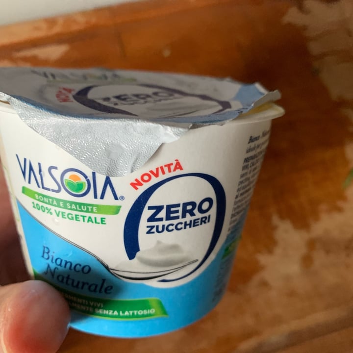 photo of Valsoia yogurt zero zuccheri bianco naturale shared by @mariafrancesca on  15 Jun 2023 - review