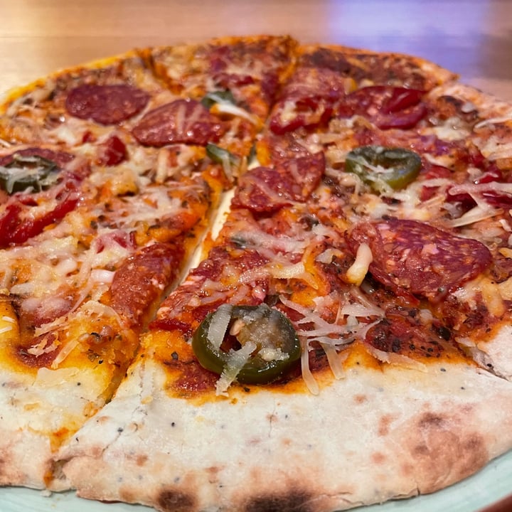 photo of Wicked Spicy Pepper-no-ni Pizza shared by @niamhroberts on  04 Jan 2023 - review