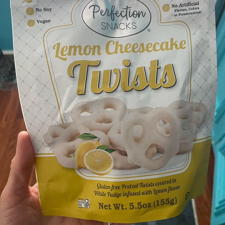 photo of Perfection snacks Lemon Cheesecake Pretzels shared by @clarendiee on  02 Aug 2023 - review