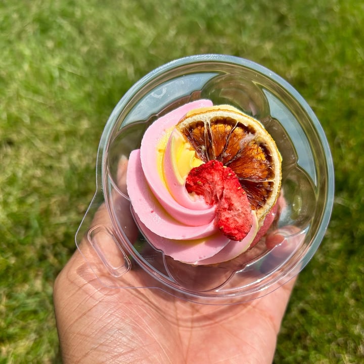 photo of Zephie’s Cakes & Desserts Vegan Strawberry Lemon Cupcake shared by @thethriftyplant on  23 Jul 2023 - review