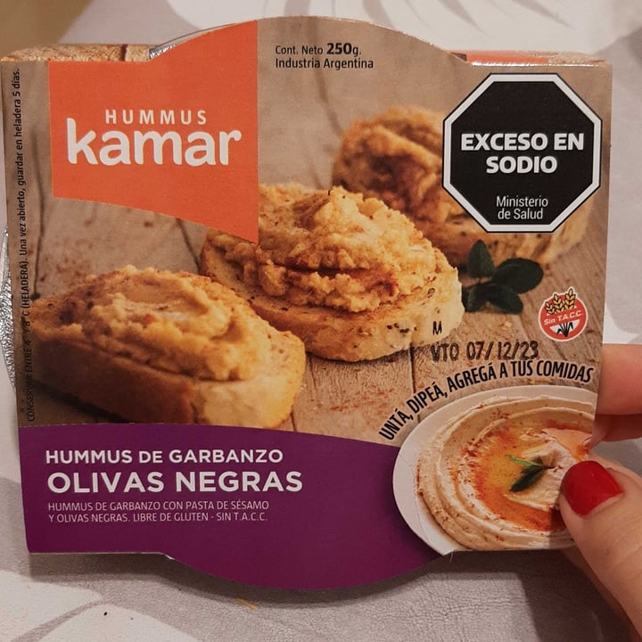 photo of Hummus Kamar Hummus con Olivas negras shared by @aguimoreno on  06 Aug 2023 - review