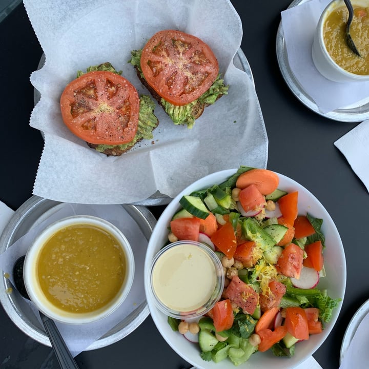 photo of Lemon Falls Cafe/Marketplace summer salad shared by @leeng on  10 May 2023 - review