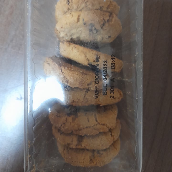 photo of Vemondo Vegan Oat Cookies Chocolate Chips & Orange shared by @alice50 on  03 Feb 2023 - review
