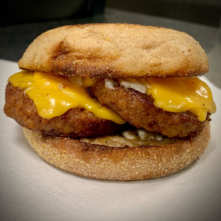 photo of Dave's Killer Bread Killer Classic English Muffin shared by @groovyfatvegan on  14 Apr 2023 - review