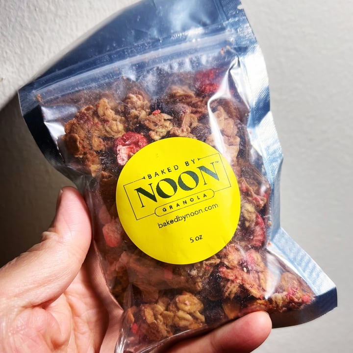 photo of Baked by Noon Baked by Noon Granola shared by @pauldub on  11 Apr 2023 - review