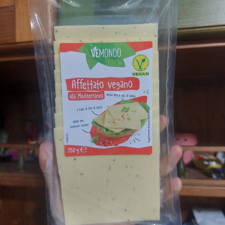 photo of Vemondo Affettato vegano alla Mediterranea shared by @luvgreen on  03 Mar 2023 - review