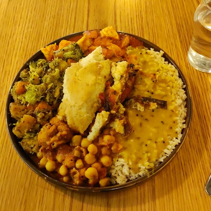 photo of Govinda's Restaurant Large Plate shared by @luciacev on  13 Aug 2023 - review