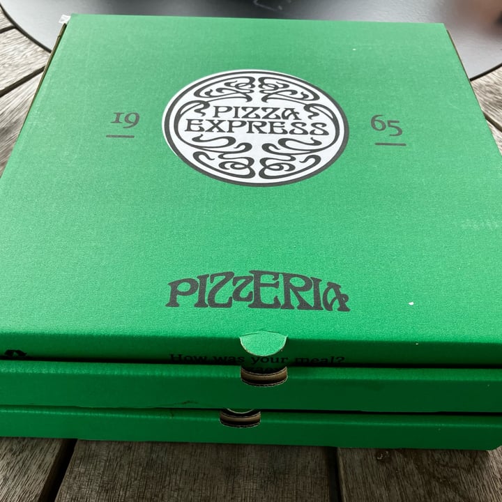 photo of PizzaExpress Kovan Giardiniera with vegan mozzarella shared by @veganhubby on  15 Mar 2023 - review