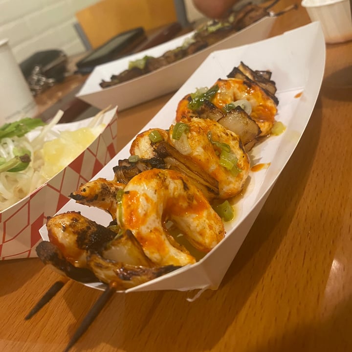 photo of Loving Hut Garlic Shrimp Skewers shared by @jetfueljuliette on  21 Jul 2023 - review