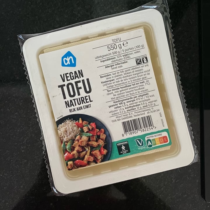 photo of Albert Heijn Vegan tofu naturel shared by @elijveg on  21 Jun 2023 - review