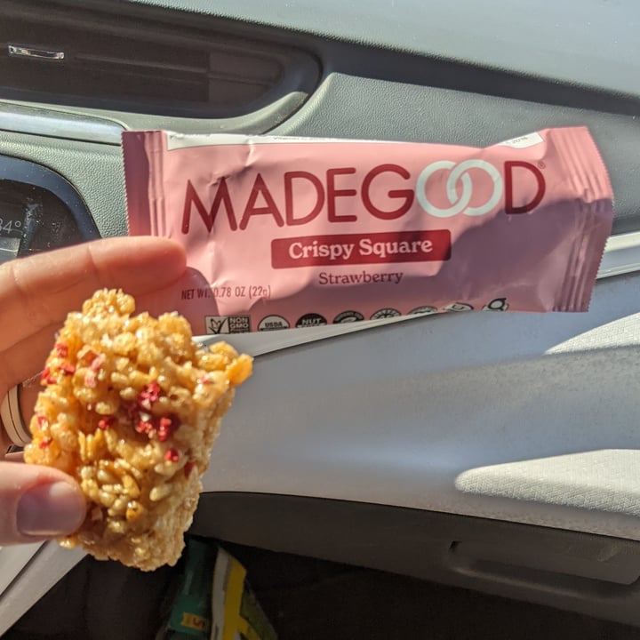 photo of Made Good Strawberry Crispy Squares shared by @caseyveganforlife on  13 Apr 2023 - review