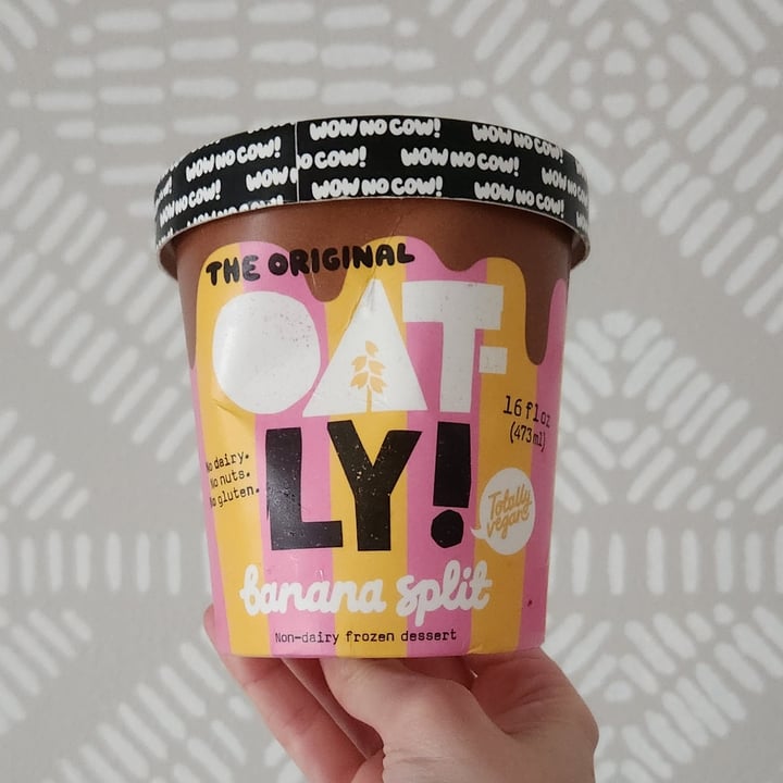 photo of Oatly banana split ice cream shared by @rosieb33 on  10 Jun 2023 - review