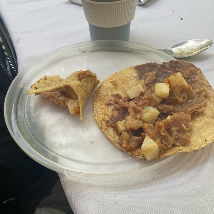 photo of Veganísimo Loncheria Vegana Taco de suadero shared by @eypurrr on  04 Mar 2023 - review