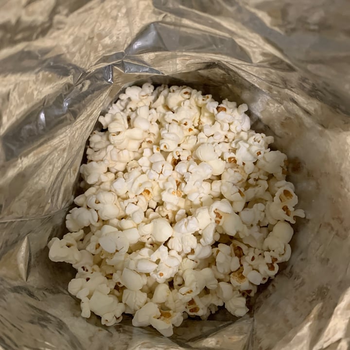photo of Tabitha Brown Vegan Sweet & Salty Organic Popcorn shared by @onehungryvegan on  13 Jul 2023 - review