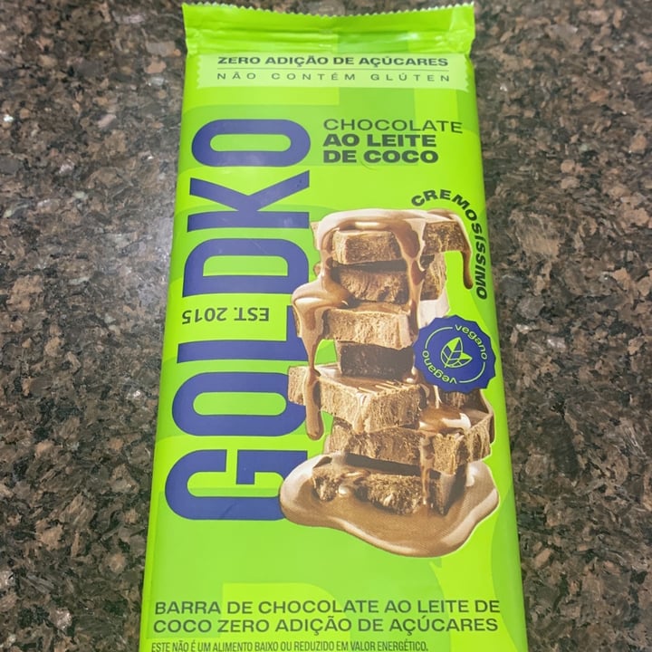 photo of GoldKO Barra de chocolate ao leite de coco zero adição de açúcares shared by @aheim on  17 Apr 2023 - review