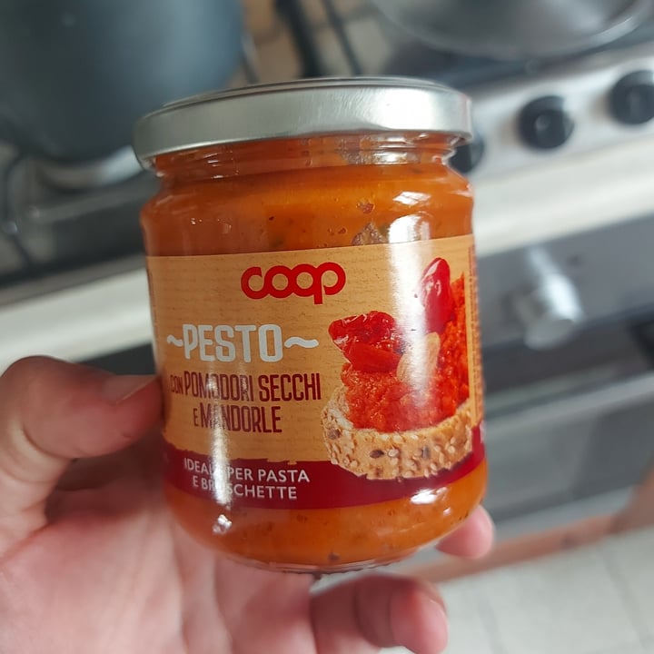 photo of Coop Pesto con pomodori secchi e mandorle shared by @chiaradvv on  24 Jul 2023 - review