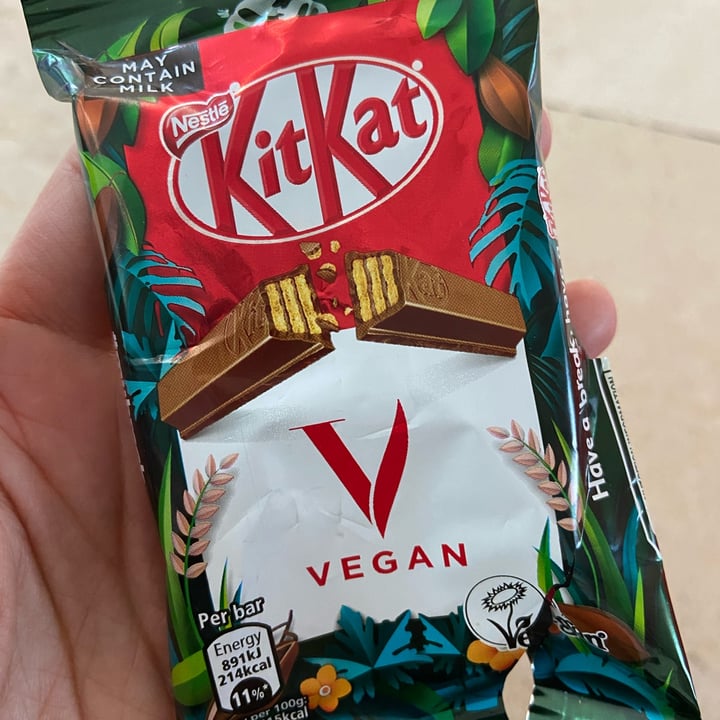 photo of Nestlé Kitkat Vegan shared by @goodsoulsara on  26 Feb 2023 - review