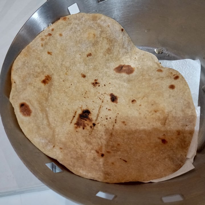 photo of Shiv Sagar Pure Vegetarian Restaurant chappati (fulka) shared by @veganspicegirl on  03 Jun 2023 - review