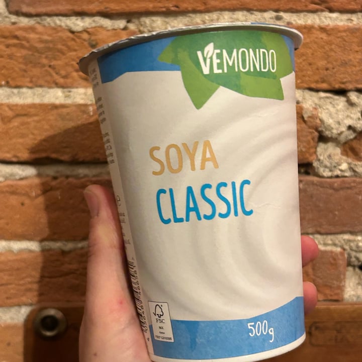 photo of Lidl Yogurt Soya Classic shared by @ambrabc on  13 Jan 2023 - review