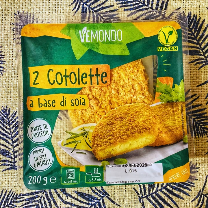 photo of Vemondo 2 Cotolette a Base di Soia shared by @federicathewitch on  05 Mar 2023 - review