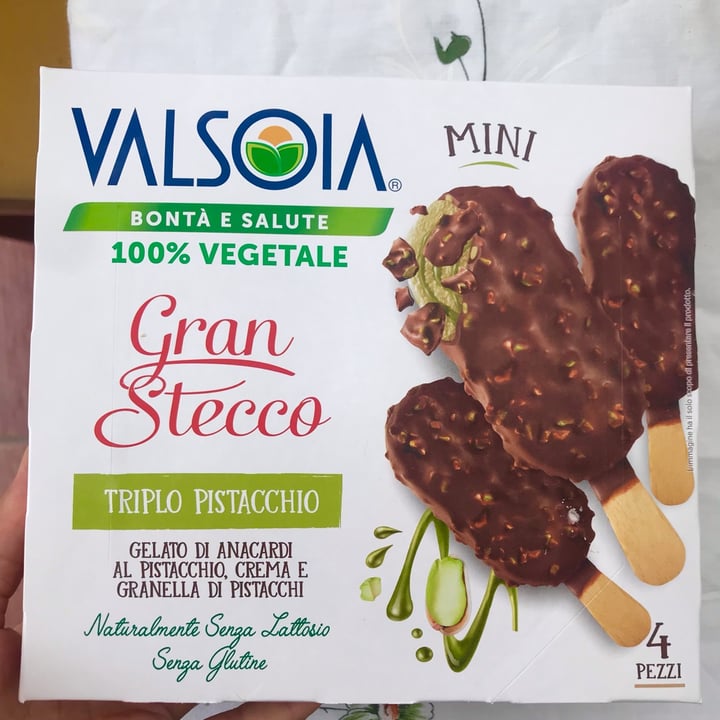 photo of Valsoia gran stecco al triplo pistacchio e anacardi shared by @lu-toso on  07 May 2023 - review