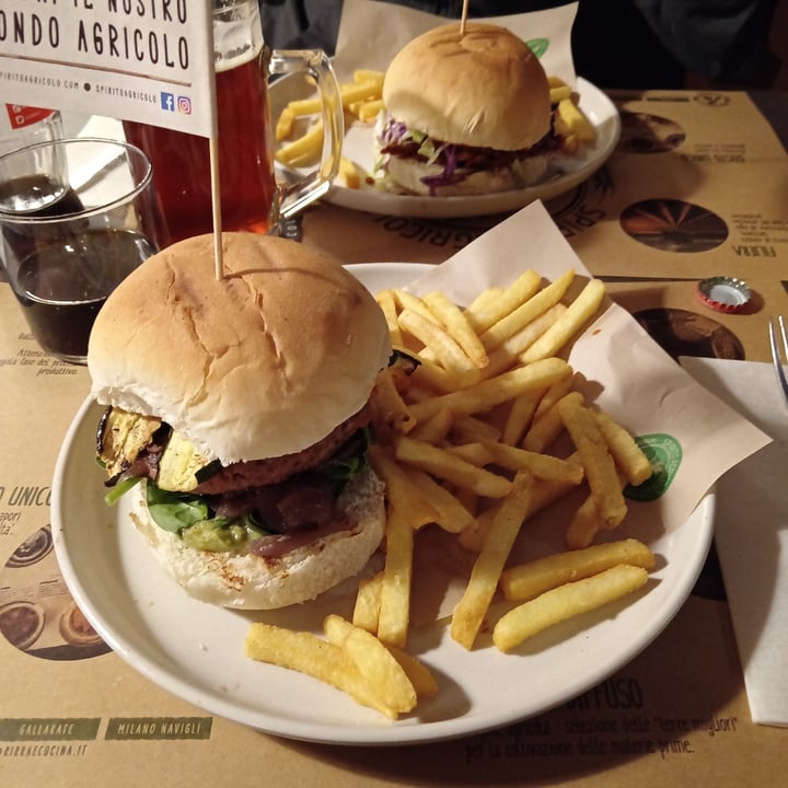 photo of Spirito Agricolo - Birrificio Hamburger Vegano shared by @marzia92 on  16 Apr 2023 - review