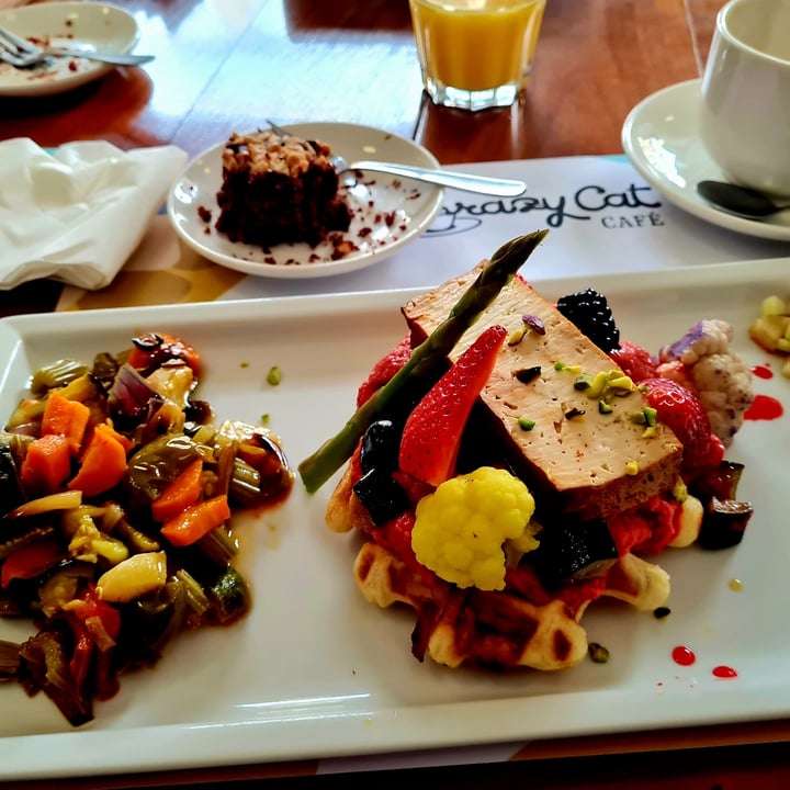 photo of Crazy Cat Café Brunch vegano shared by @invariance on  07 May 2023 - review