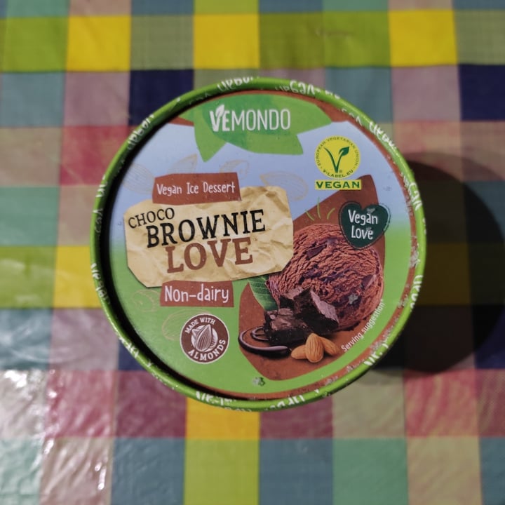 photo of Vemondo Gelato Al Cioccolato E Brownies shared by @ginlemon on  28 Jan 2023 - review