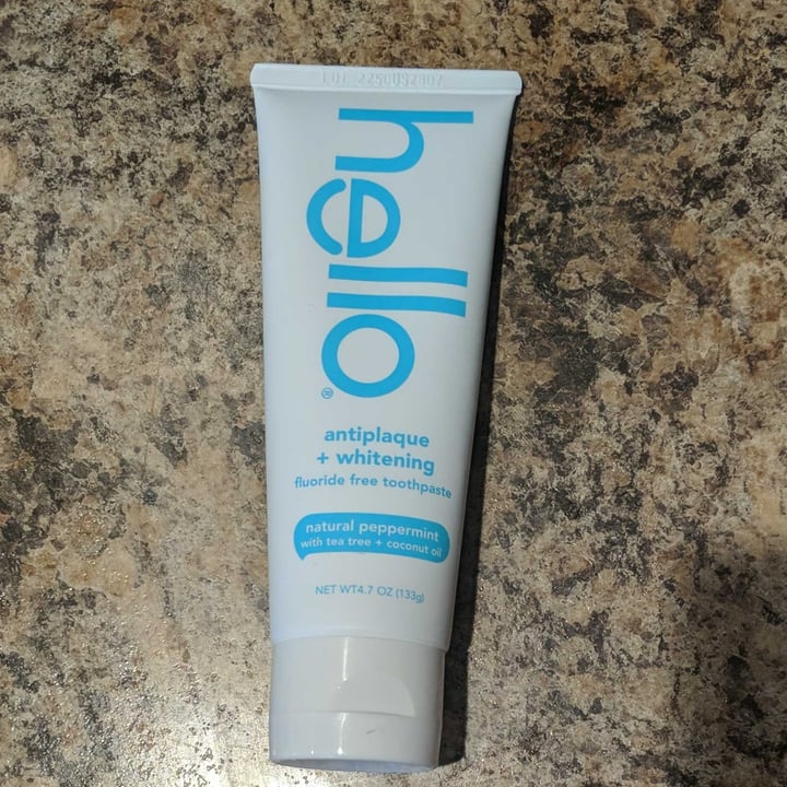 photo of Hello hello Antiplaque And Whitening Toothpaste shared by @oolaf-13 on  29 Jan 2023 - review