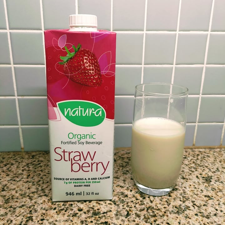 photo of Natura Organic Fortified Soy Beverage - Strawberry Flavour shared by @stevenneoh on  25 May 2023 - review