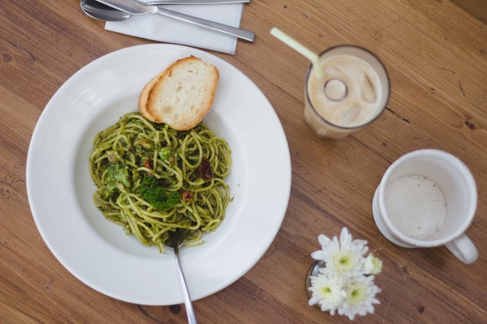 Basil pesto aglio olio