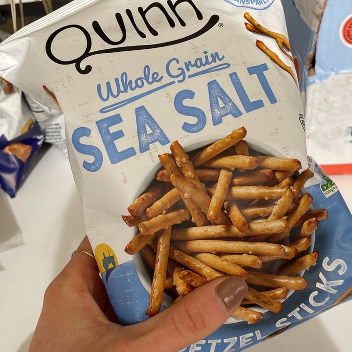 photo of Quinn Snacks Whole Grain Sea Salt Pretzel Sticks shared by @theghofer on  09 Feb 2022 - review