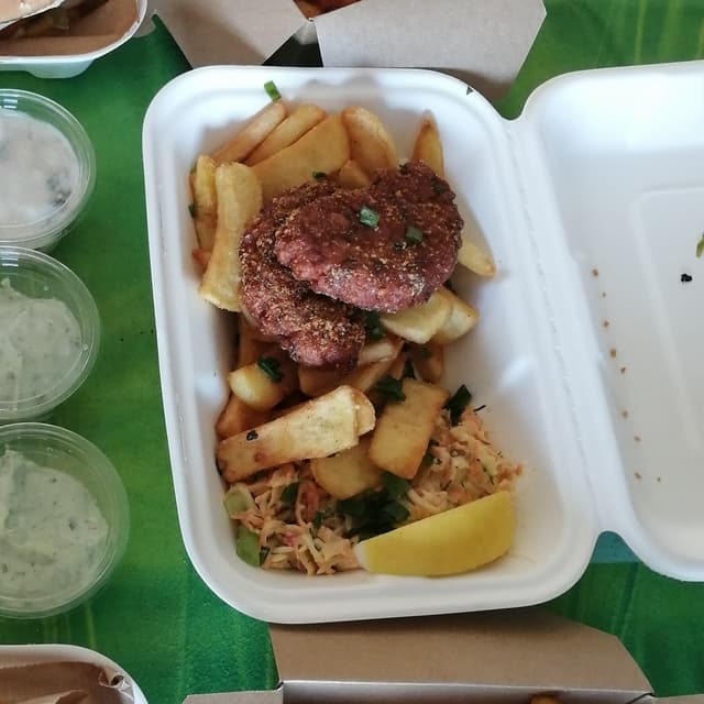 Foto del piatto “Vish & Chips”