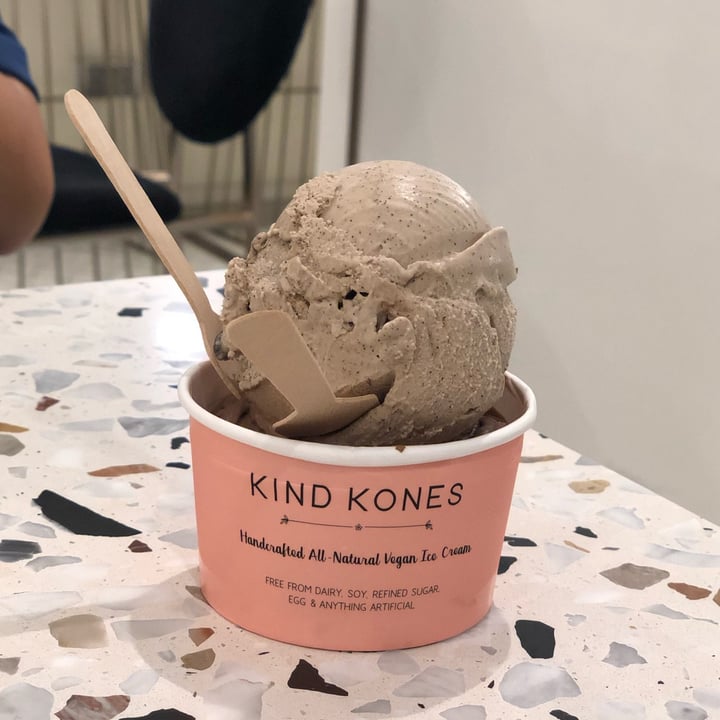 photo of Kind Kones Mocha & Almond Vegan Ice-cream shared by @monoandco on  25 Oct 2021 - review