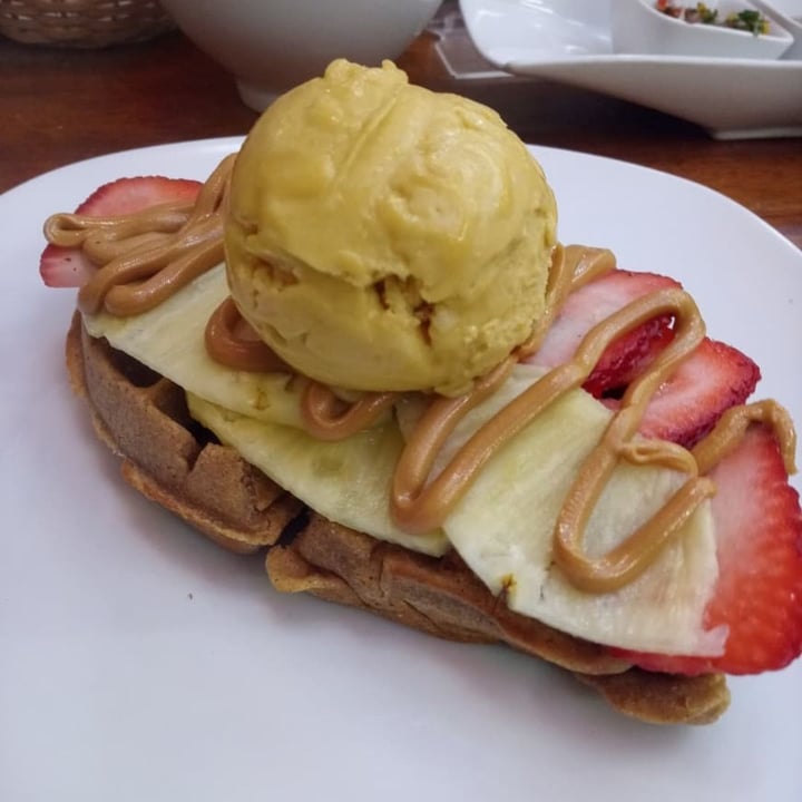 photo of Qucharitas Waffle Vegano shared by @andremperatriz on  12 Feb 2020 - review