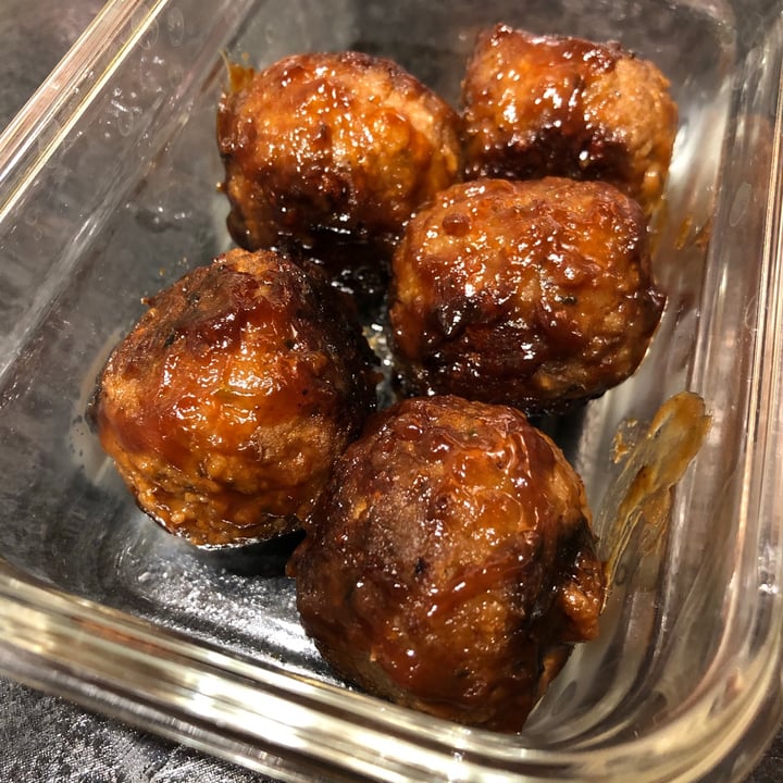 photo of Gardein Classic Meatless Meatballs shared by @lindsaymcmindsay on  28 Feb 2021 - review