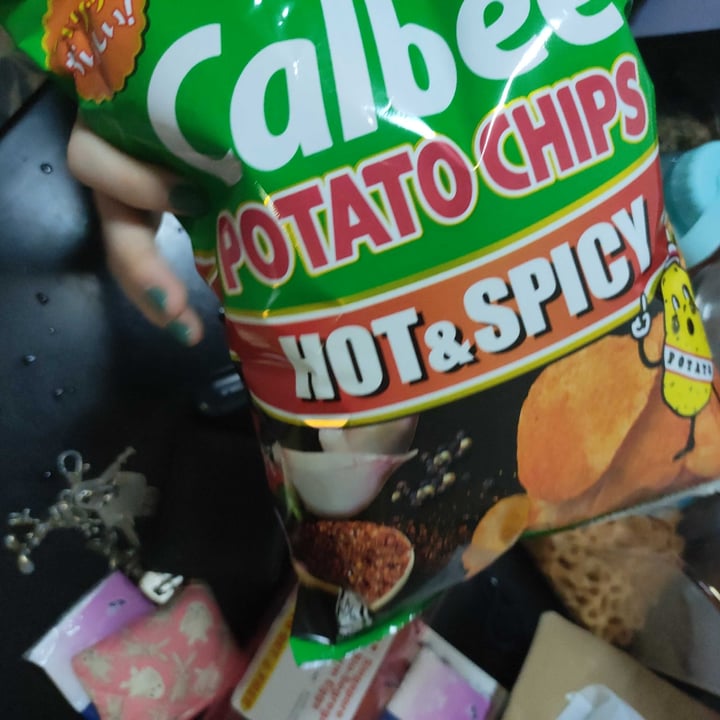 review photo of Calbee Crispy Potato Hot & Spicy Chips shared by @jiawei on 24 Jan 2022 - review