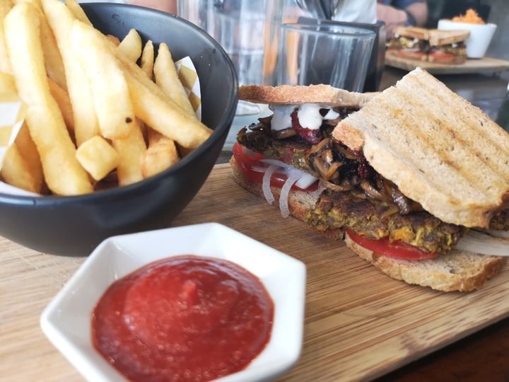 photo of The Pitted Date Vegan Restaurant, Bakery and Café Mushroom Madness shared by @theplantlifecanada on  23 Aug 2019 - review